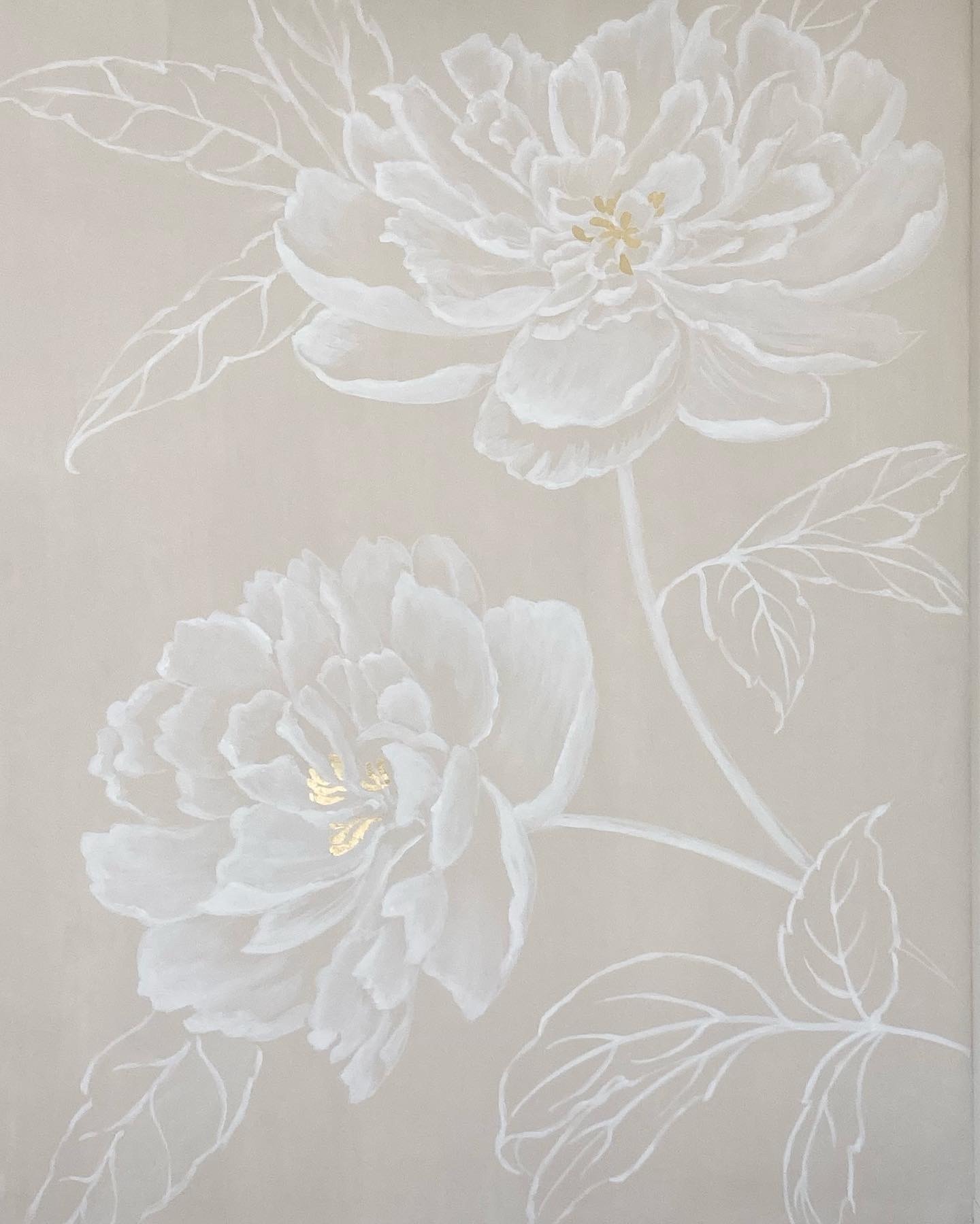 fleurs blanches peintes à la main peintre décorateur