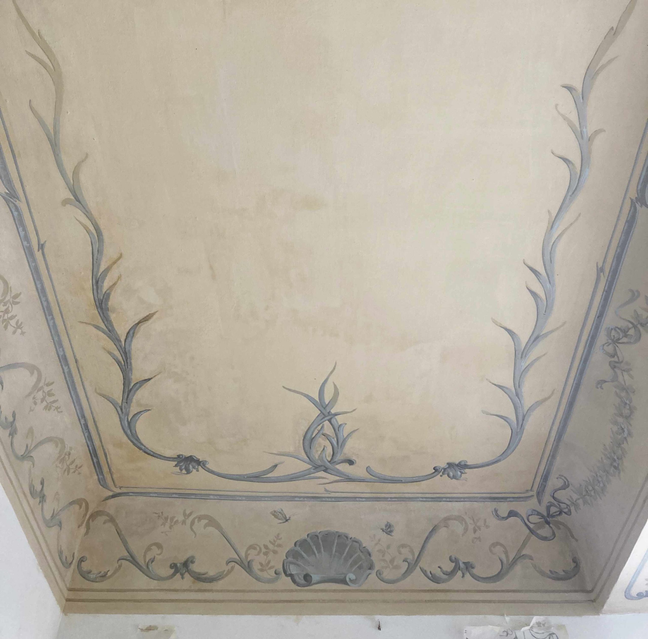 restauration plafond peint ancien XIX ème par peintre décorateur