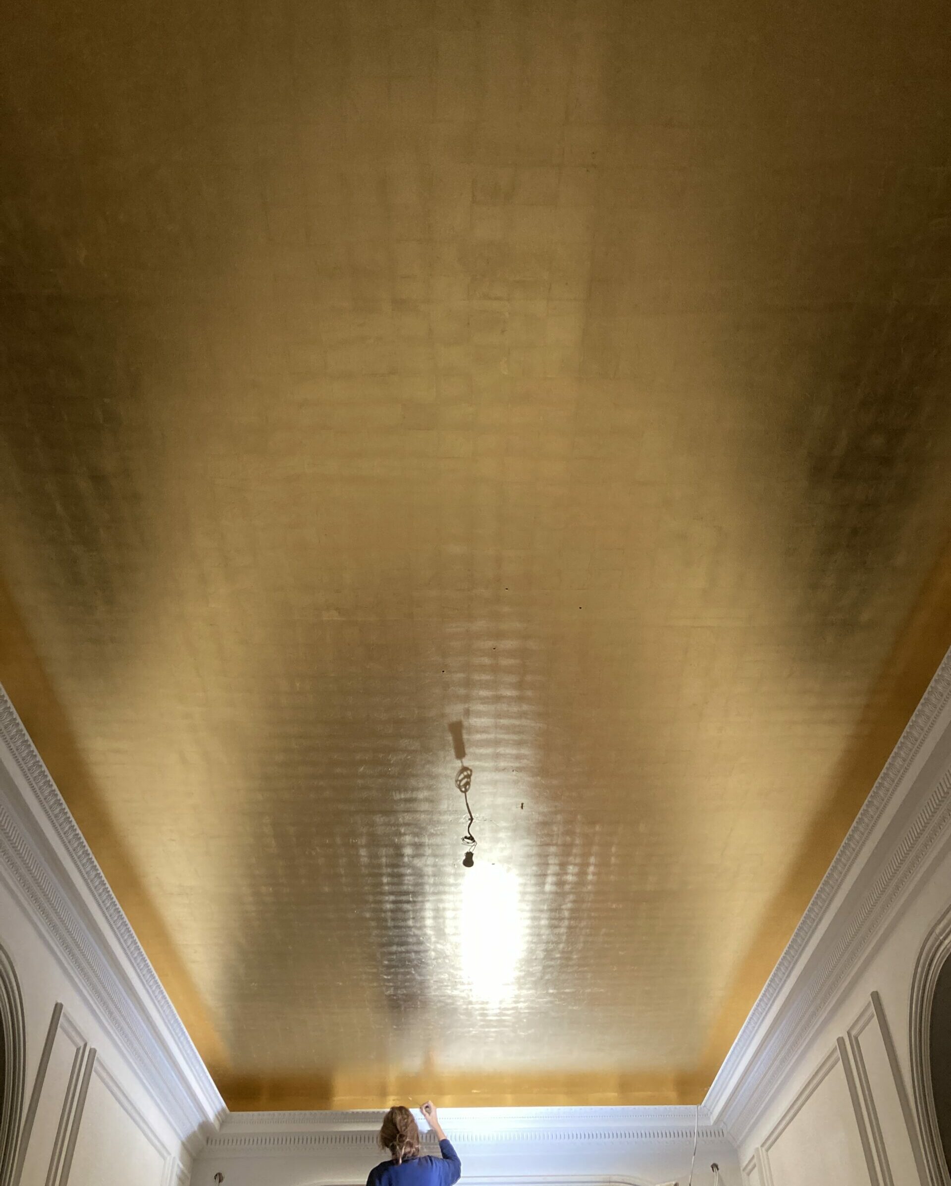 plafond damier feuilles d'or 23 ct