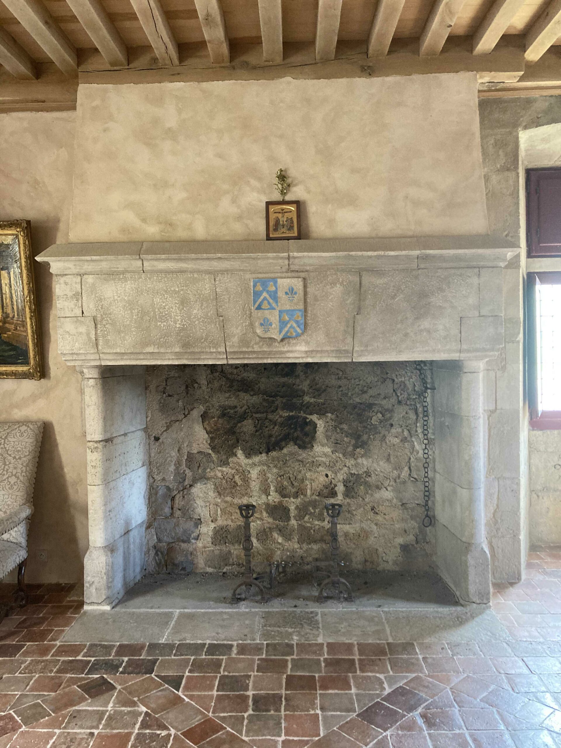 blason peint à la main peintre décorateur